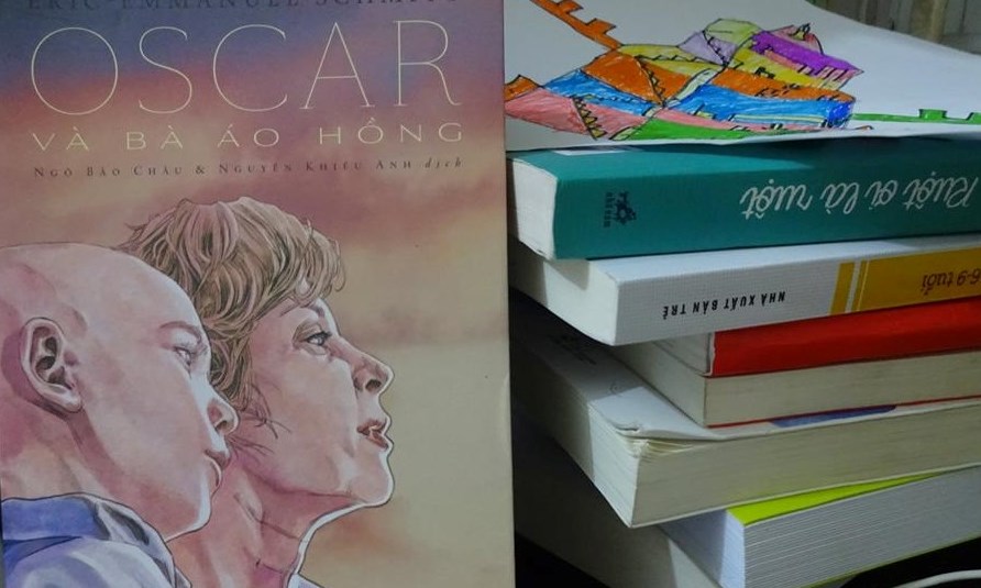 review sách hay Oscar và bà áo hồng